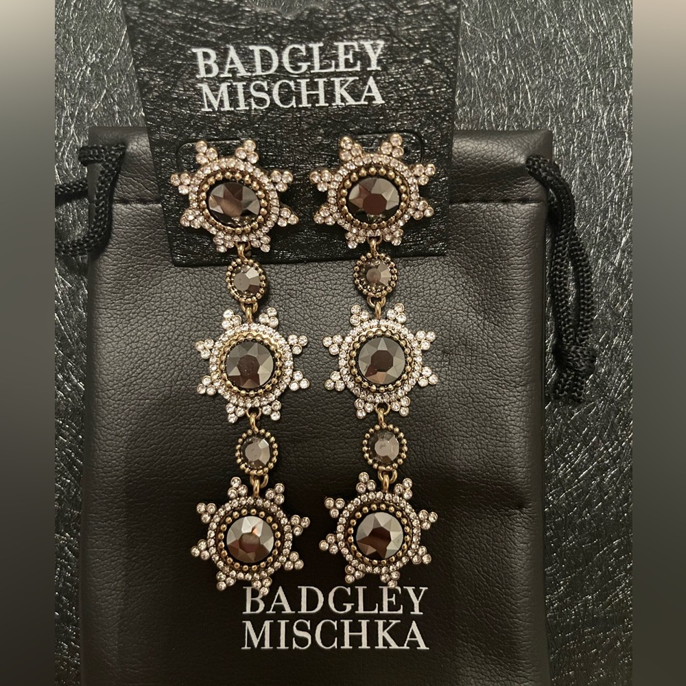 NWOT Badgley Mischka Sunburst Rhinestone Yellow Gold Linear Drop Dangle Earrings